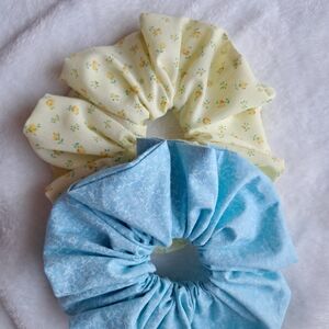 Jumbo Floral Yellow and Blue Scrunchie Set